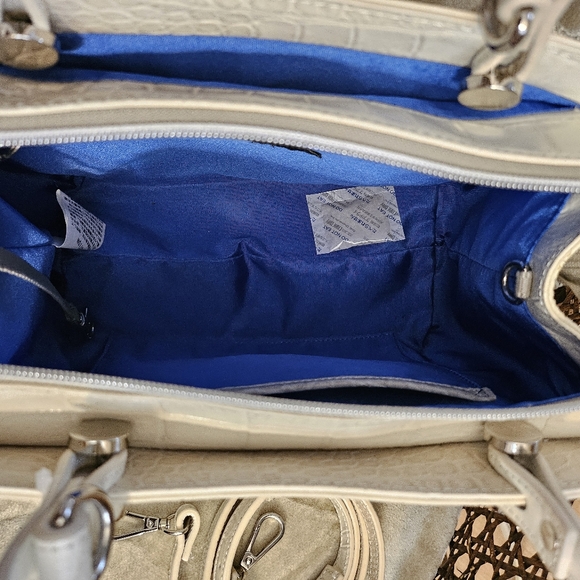 GAL in the closet 2 way bag - Picture 4 of 5